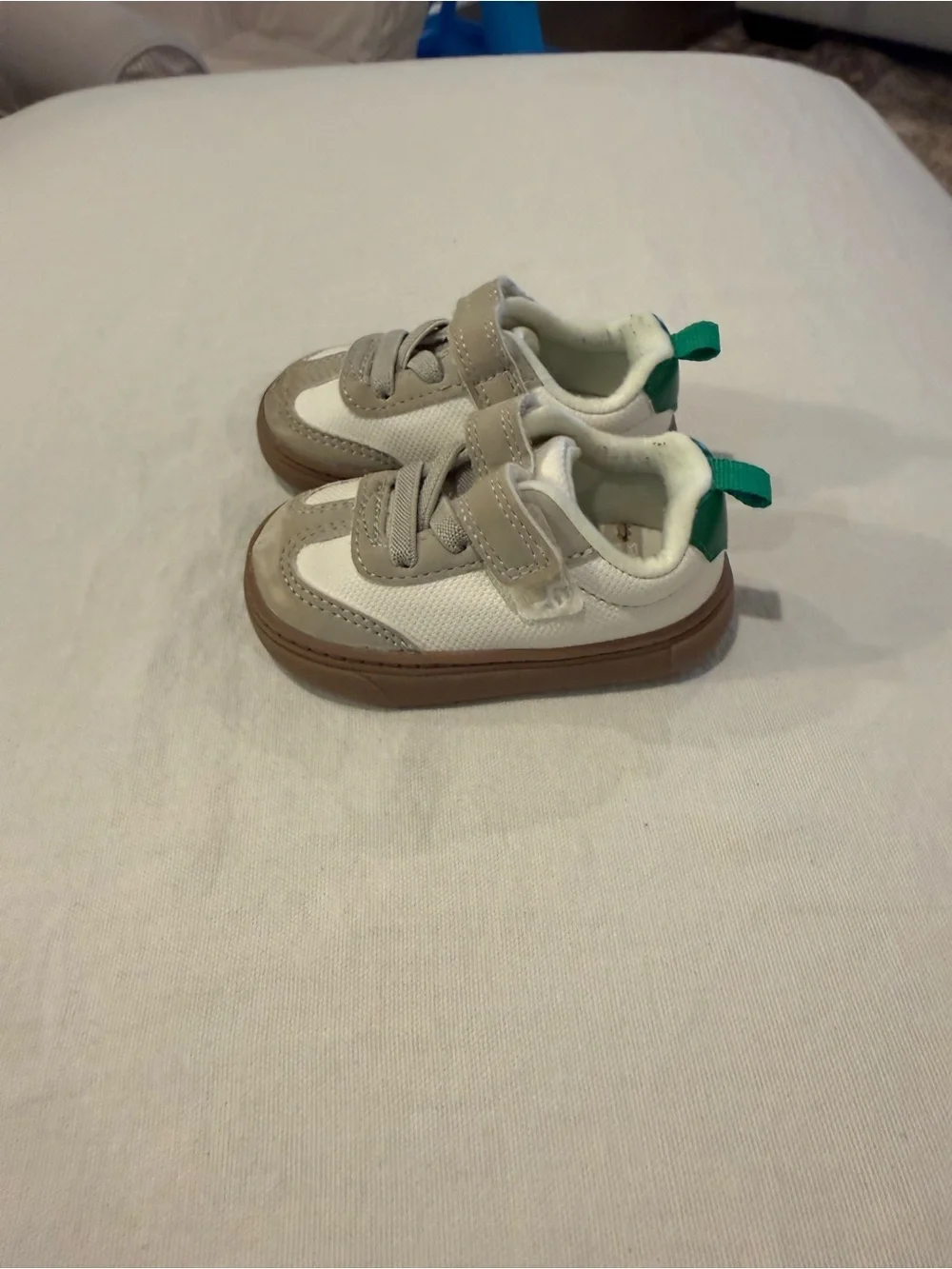 Kids Neutral White & Tan Velcro Sneakers